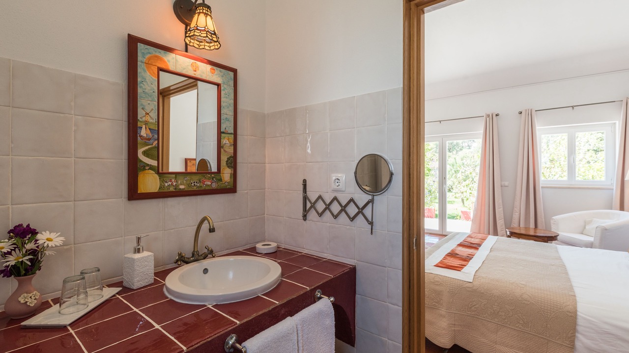 Photo of Bathroom in Alferce