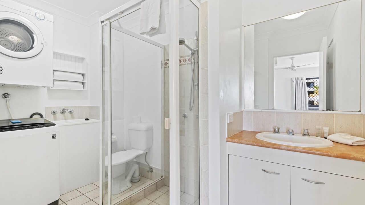Photo of Bathroom in Broadbeach
