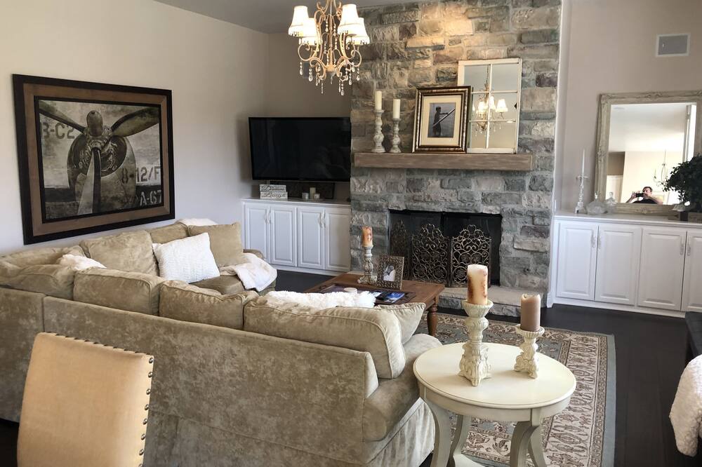 Photo of Livingroom in Solvang