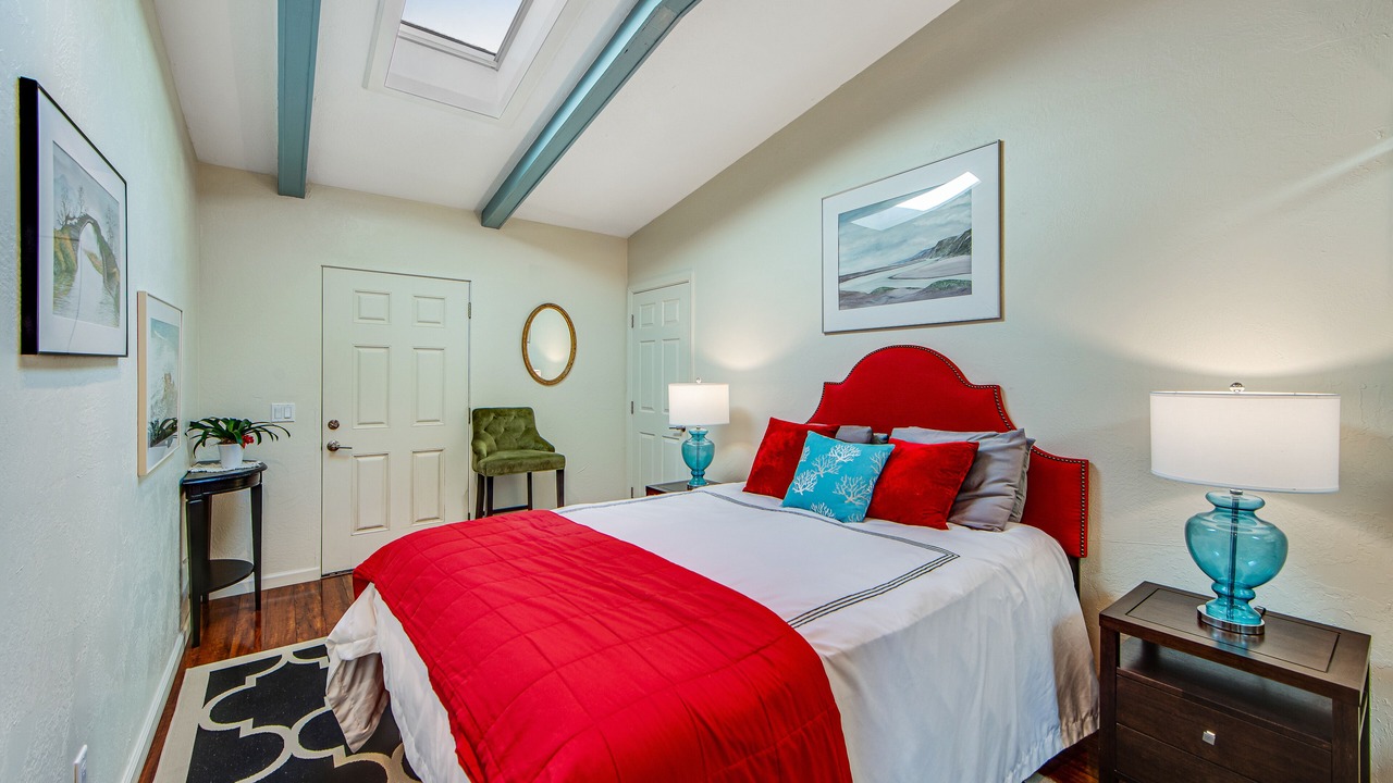 Photo of Bedroom in Gualala