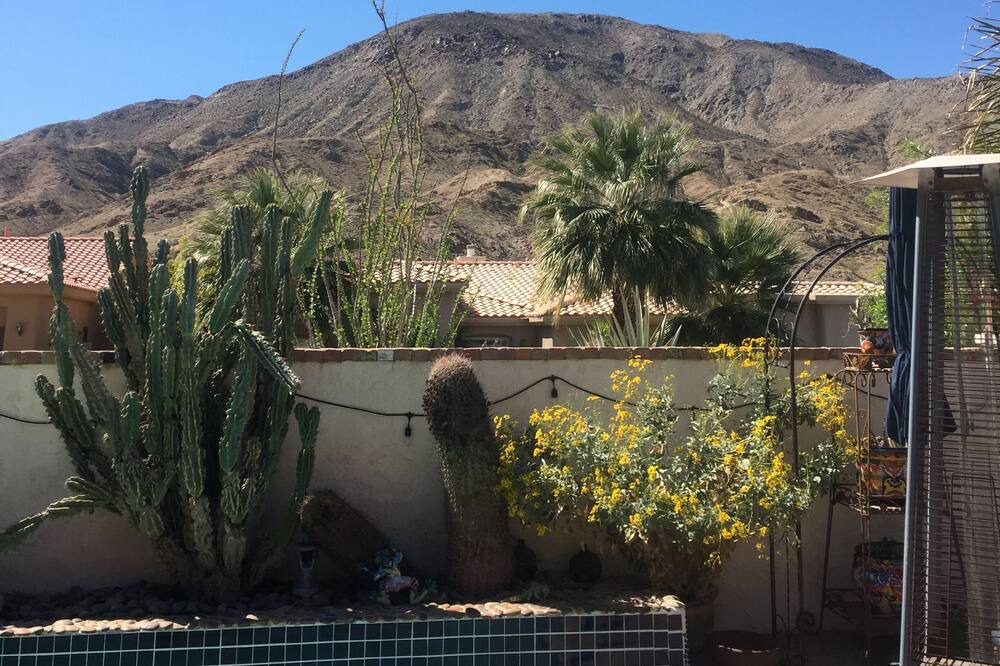 Photo of Patio Balcony in Palm Desert