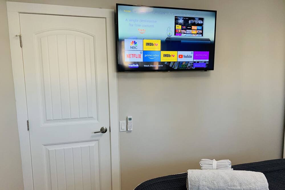 Photo of Bedroom in Allied Gardens