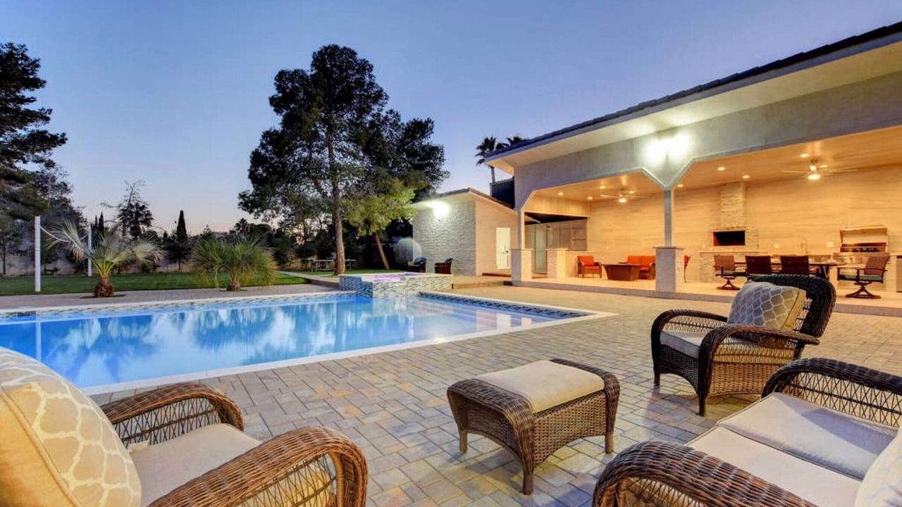 Photo of Outdoor in Spring Valley