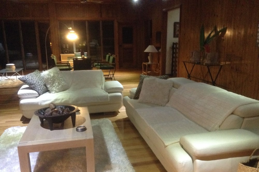 Photo of Livingroom in Pacific Harbour