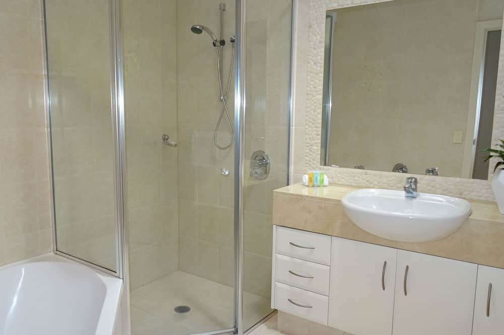 Photo of Bathroom in Runaway Bay