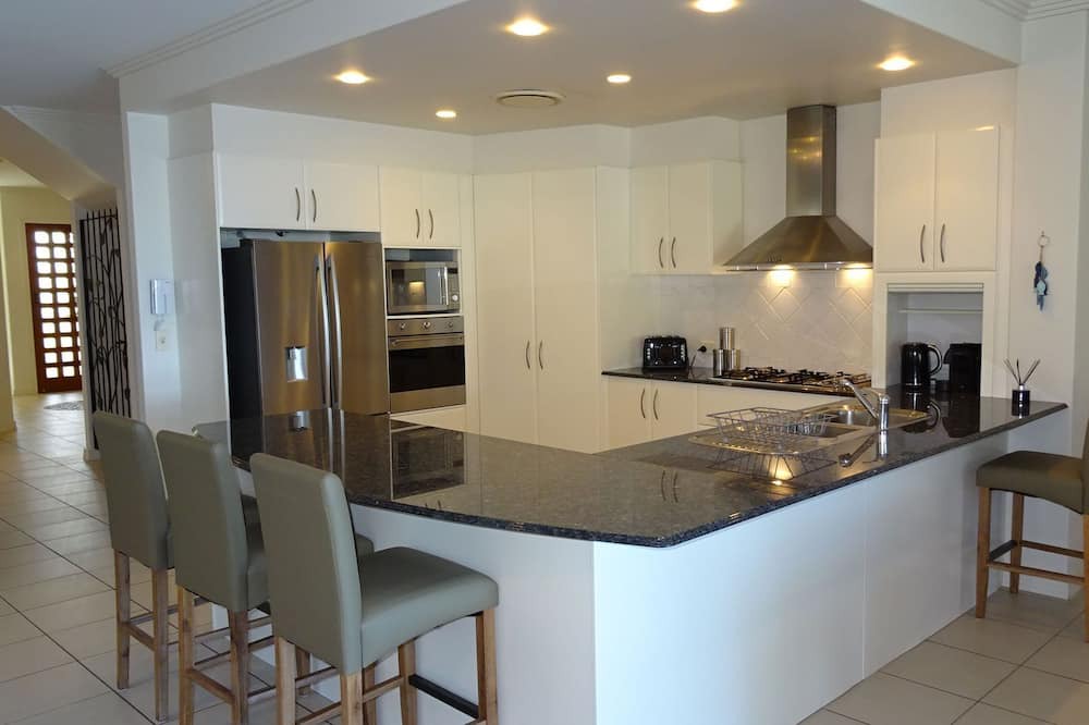 Photo of Kitchen in Runaway Bay