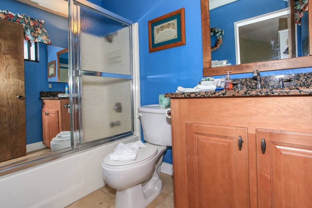 Photo of Bathroom in Boulder Bay