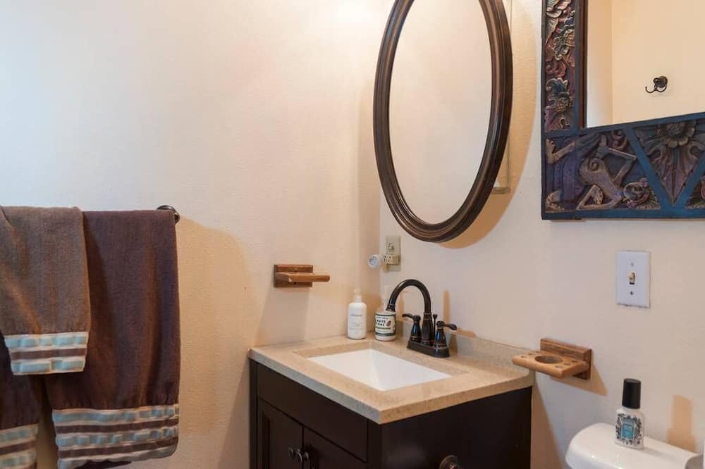 Photo of Bathroom in Tulare