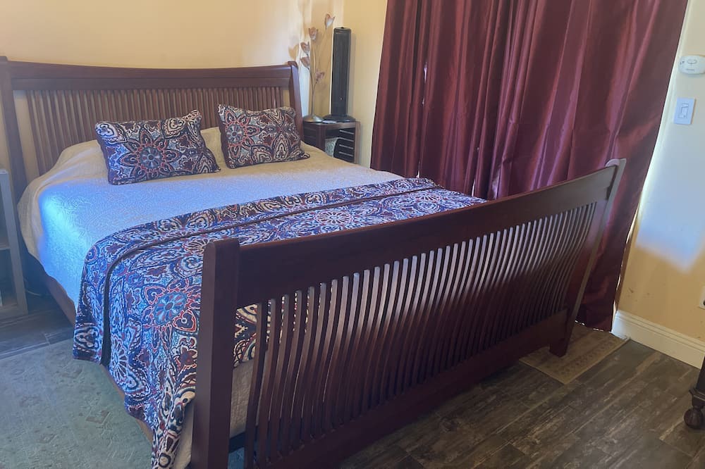 Photo of Bedroom in Tulare