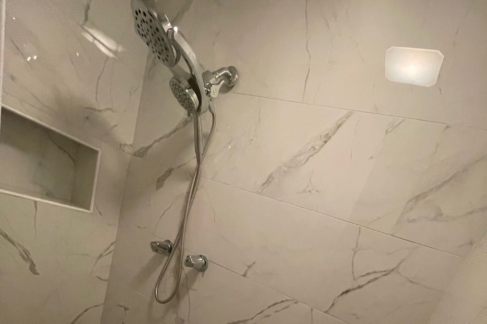 Photo of Bathroom in Tulare