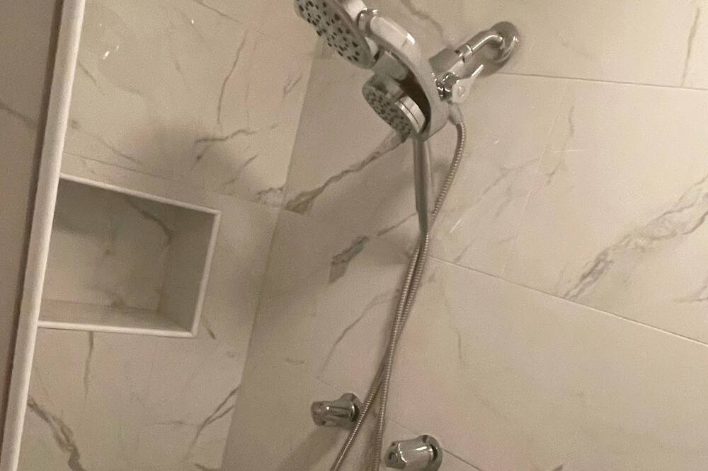 Photo of Bathroom in Tulare