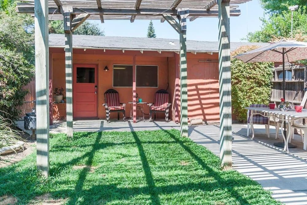 Photo of Outdoor in Tulare