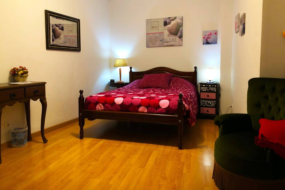 Photo of Bedroom in Evora