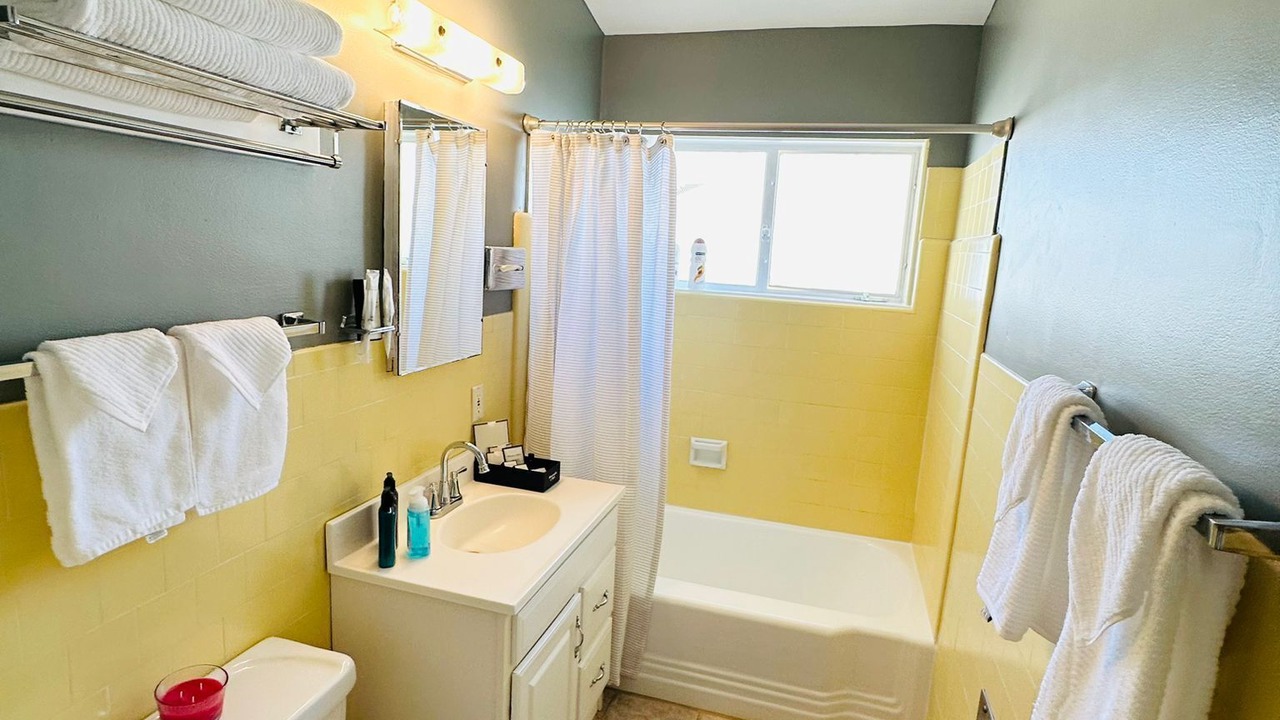 Photo of Bathroom in Tahquitz River Estates