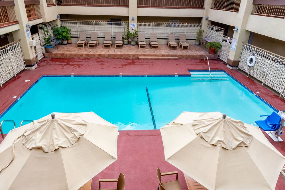 Photo of Outdoor in Artesia