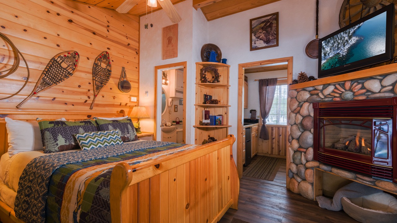 Photo of Bedroom in Tahoe Island