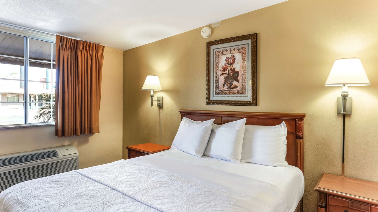 Photo of Bedroom in El Centro