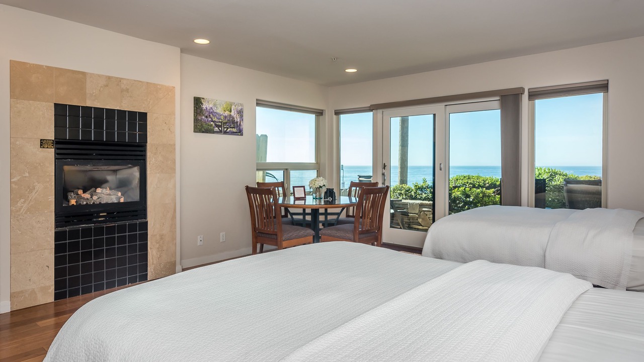 Photo of Bedroom in San Simeon
