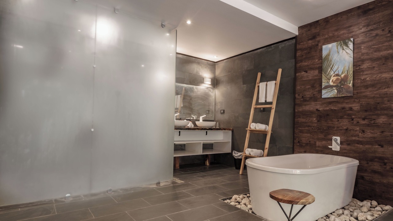 Photo of Bathroom in Potrero
