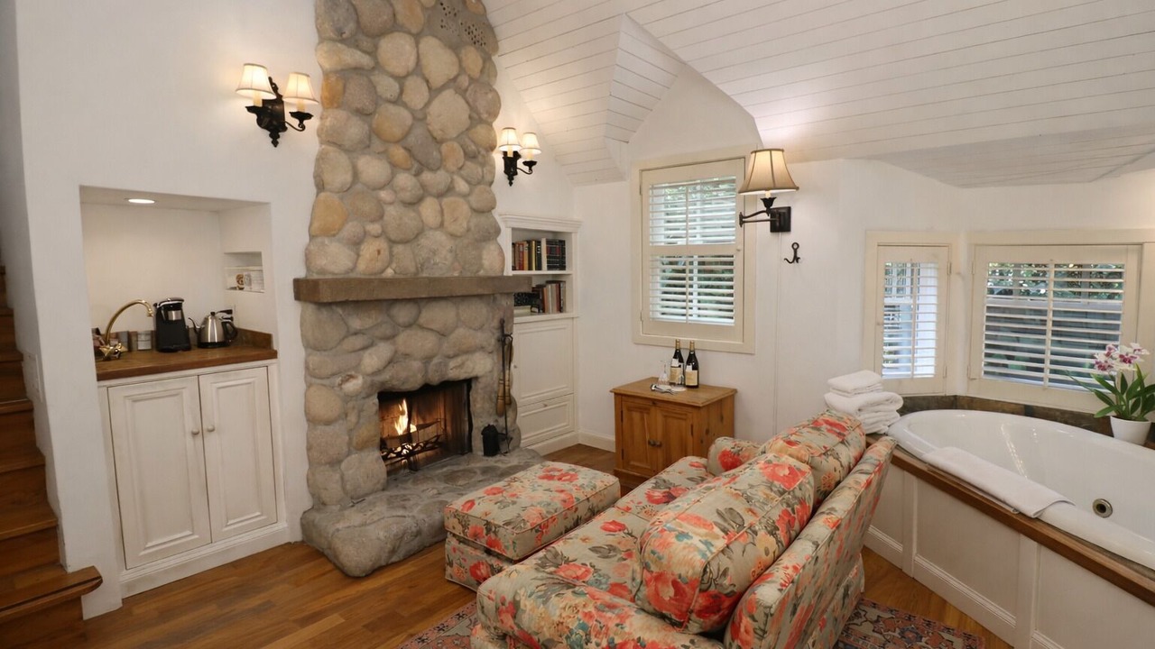 Photo of Livingroom in Upper East