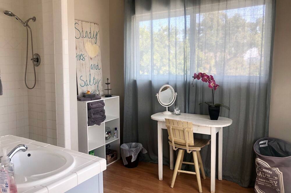 Photo of Bedroom in Oak View