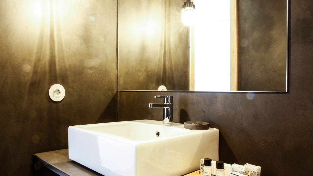 Photo of Bathroom in Coimbra City Centre