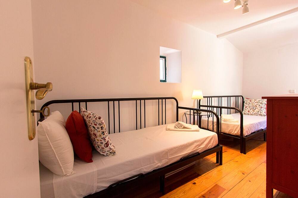Photo of Bedroom in Baixa