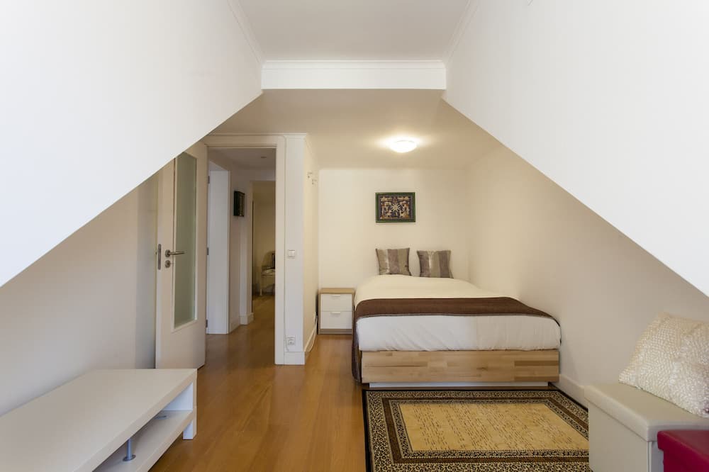 Photo of Bedroom in Baixa