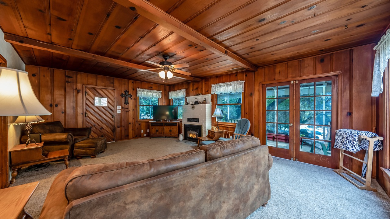 Photo of Livingroom in Kaweah
