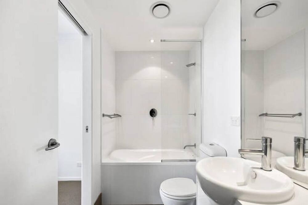 Photo of Bathroom in Biggera Waters