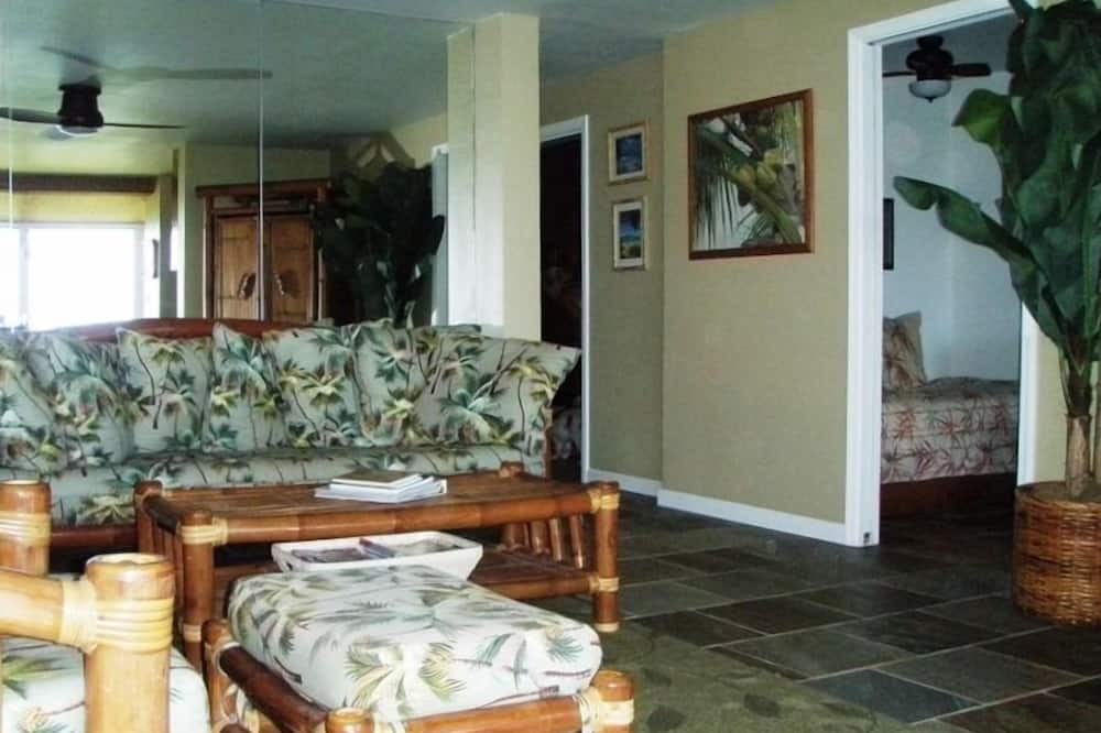 Photo of Bedroom in Waialua