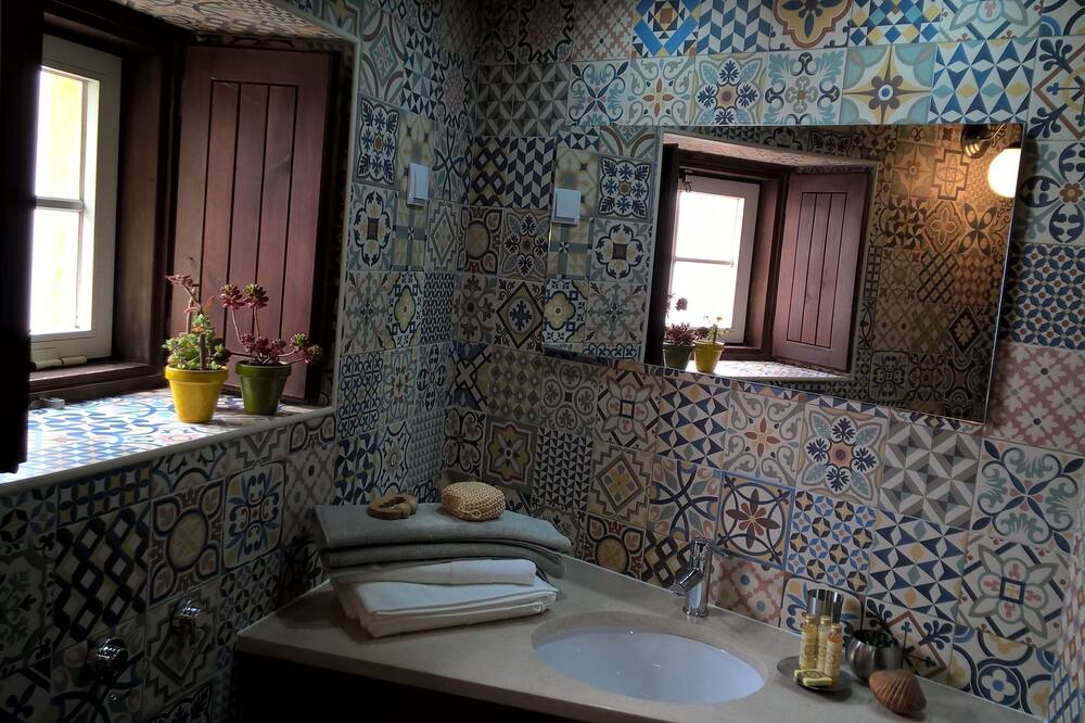 Photo of Bathroom in Vila Nogueira de Azeitao