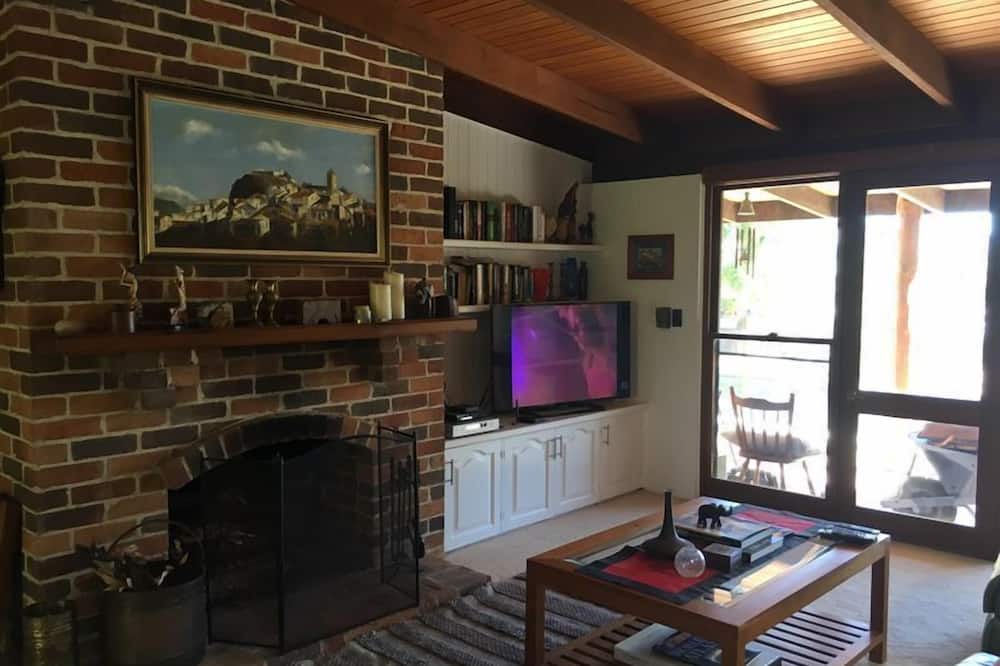 Photo of Livingroom in Maudsland