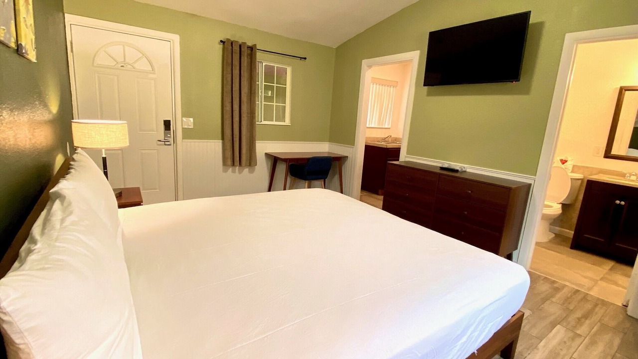 Photo of Bedroom in Desert Hot Springs