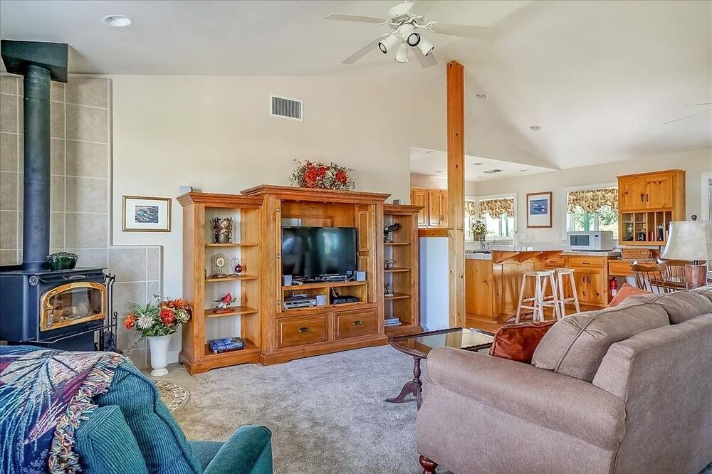 Photo of Livingroom in Paso Robles