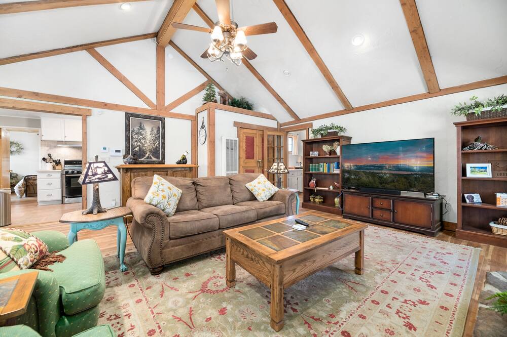 Photo of Livingroom in Big Bear Lake