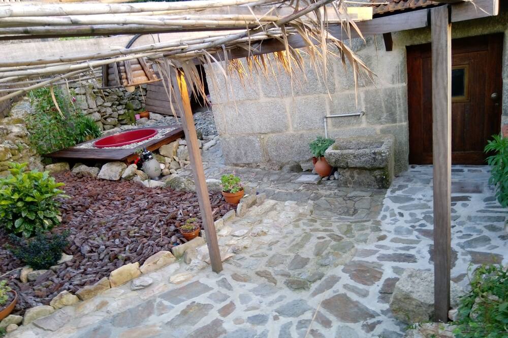 Photo of Outdoor in Meada
