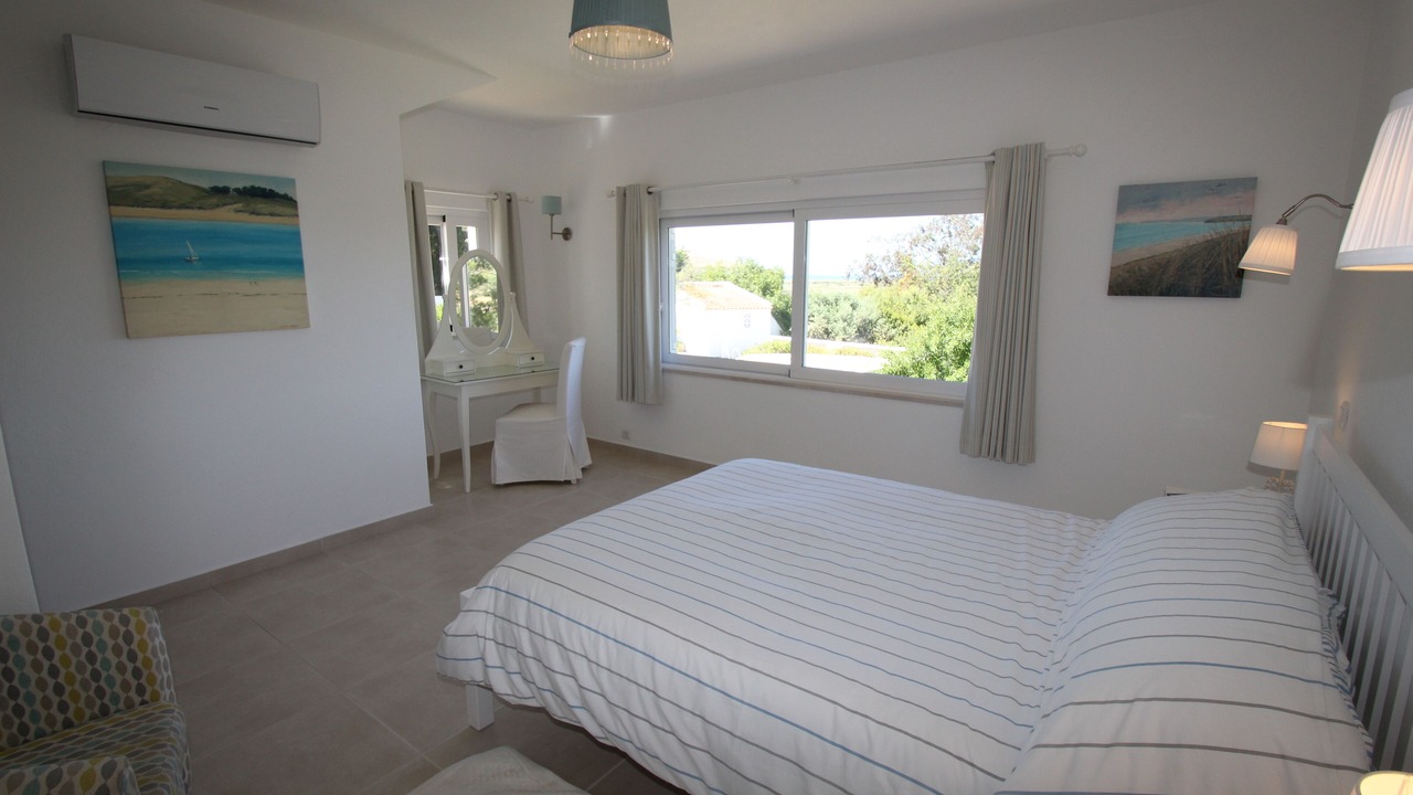 Photo of Bedroom in Vale de Parra
