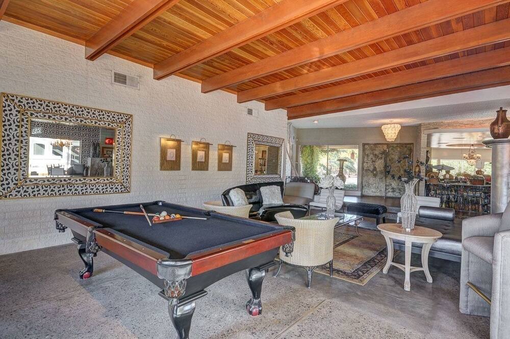 Photo of Bedroom in Gateway District