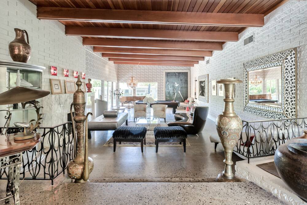 Photo of Livingroom in Gateway District