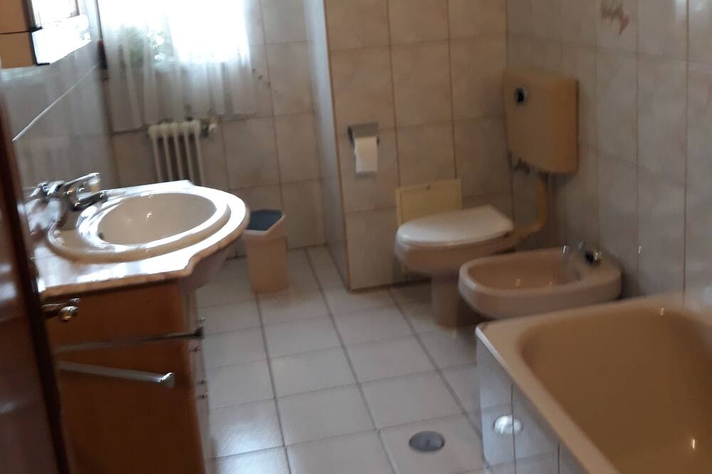 Photo of Bathroom in Viseu