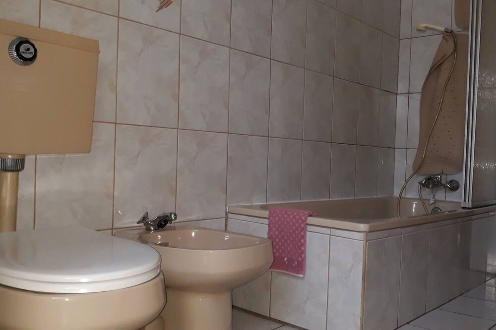 Photo of Bathroom in Viseu