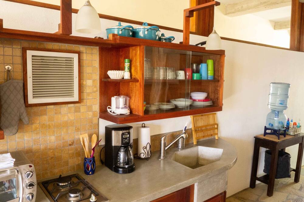 Photo of Kitchen in Pacific Marlin
