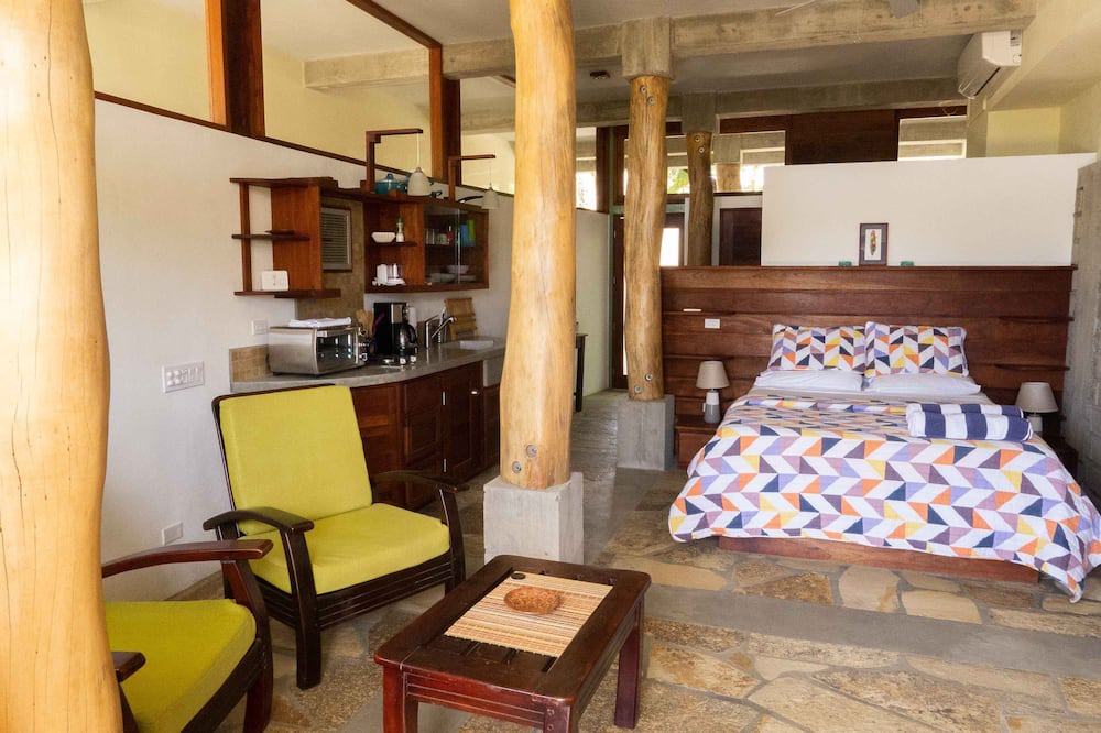 Photo of Livingroom in Pacific Marlin