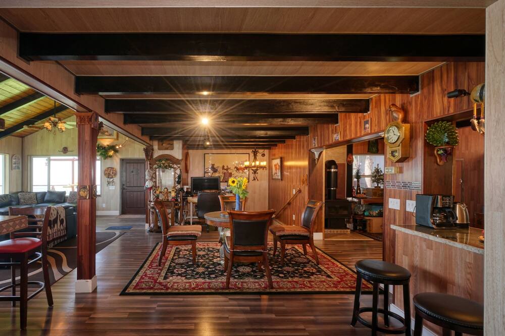 Photo of Livingroom in Pauma Valley