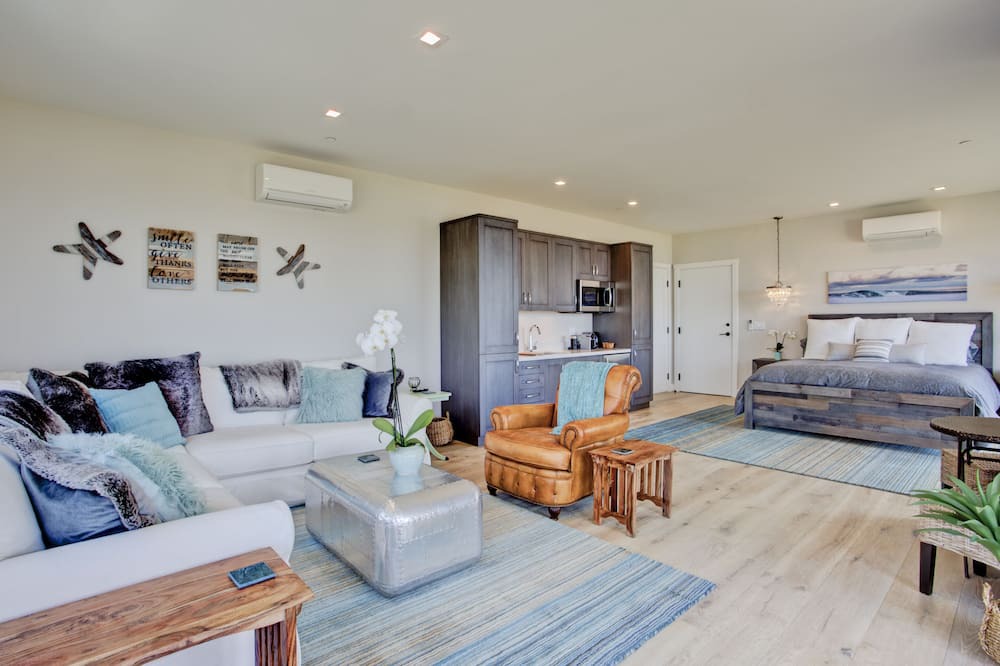 Photo of Livingroom in Carpinteria