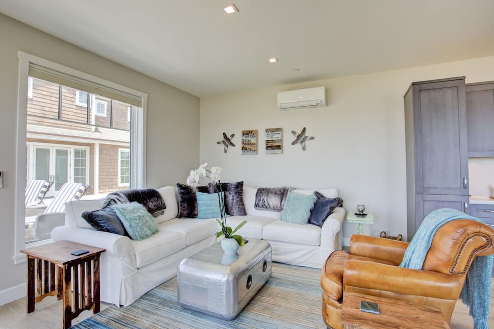 Photo of Livingroom in Carpinteria