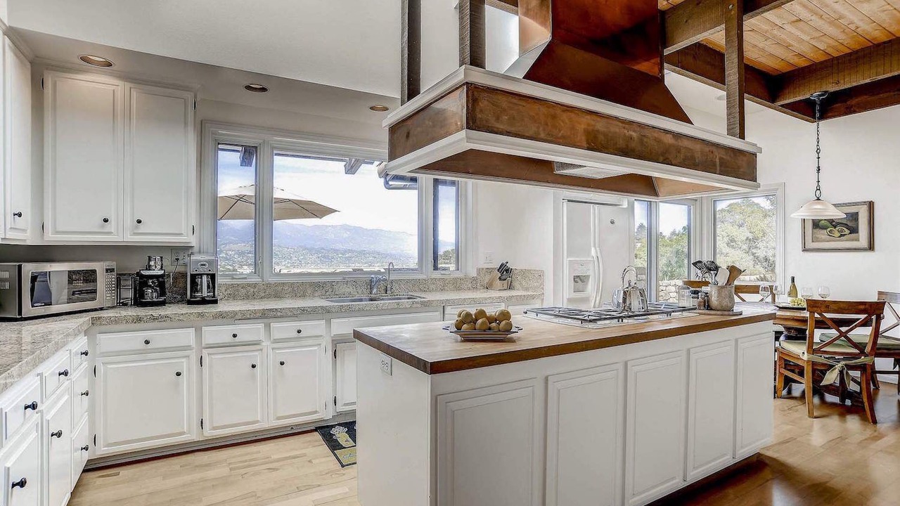 Photo of Kitchen in Alta Mesa