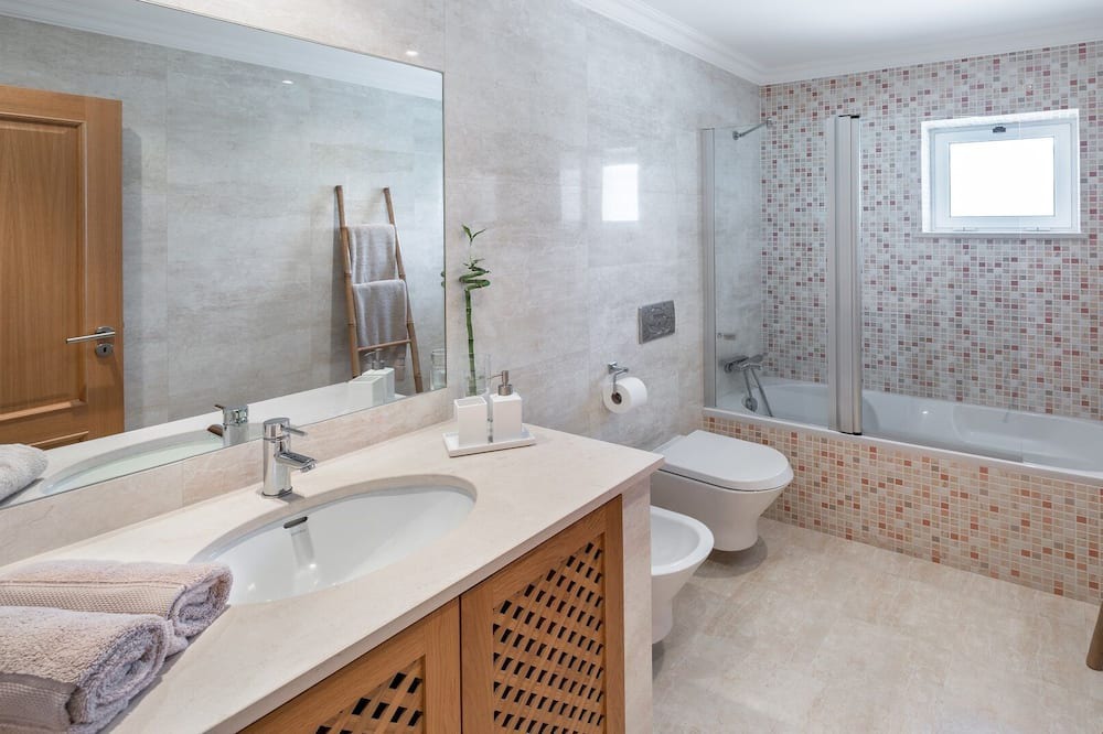 Photo of Bathroom in Boliqueime