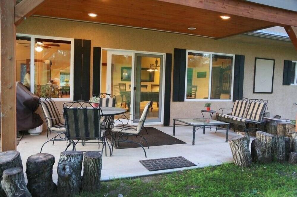 Photo of Patio Balcony in San Luis Obispo